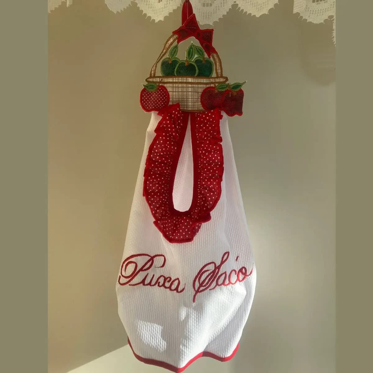 Puxa Saco Babado Bordado Porta Sacola Piquet Cesta de Maçã